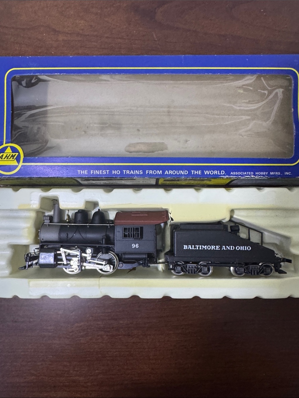 AHM Baltimore & Ohio 0-4-0 Switcher HO Scale Steam Locomotive (New)